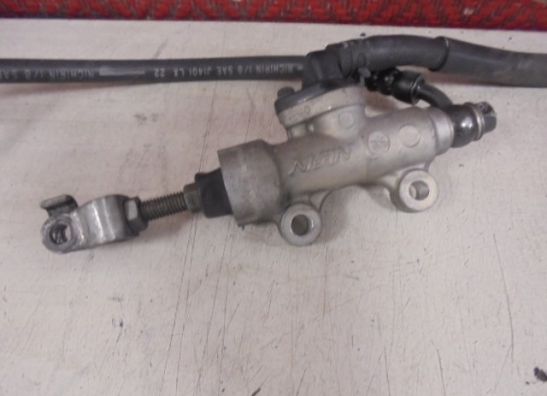 Rempomp achter Honda CBR 900 RR