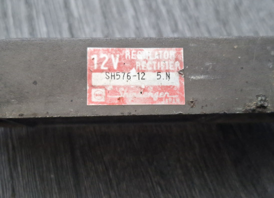 Regulator rectifier  Suzuki VS 1400 Intruder