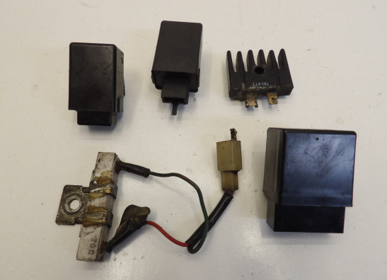 Relais Yamaha FZR 1000