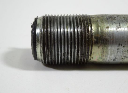 Axle front Triumph Sprint ST 955