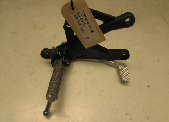 Main step holder right Yamaha YZF R1
