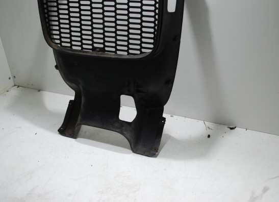 Cowl V shape under BMW K 1100 LT