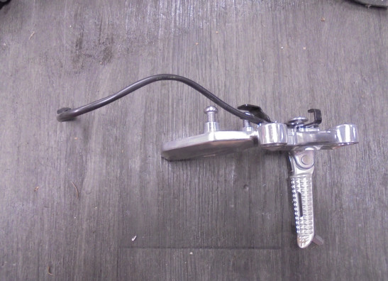 Fussrastetrager vorne rechts Triumph Trident 660