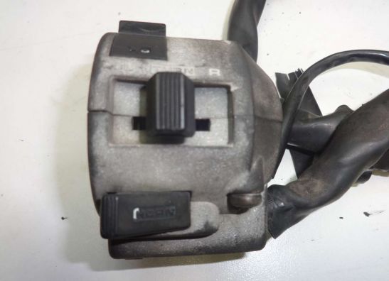 Stuurschakelaar links Honda VF 700  750 Supermagna
