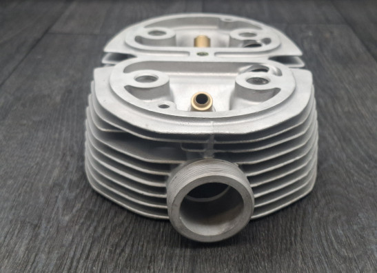 Cylinder head BMW R 60-6