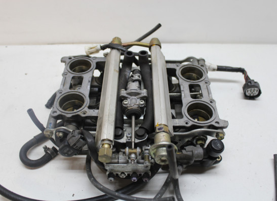 Gasklephuis Honda VFR 800 I