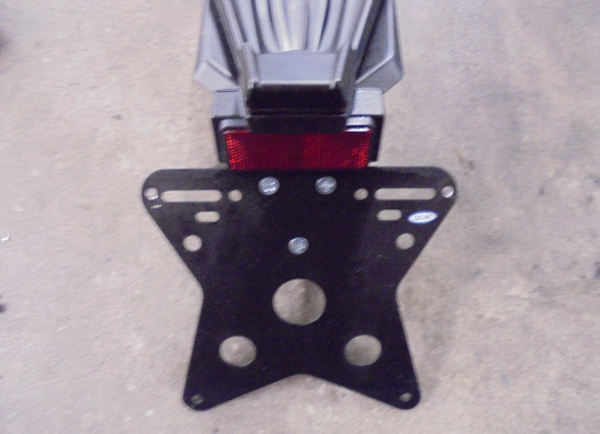 Kentekenplaathouder Benelli TRK 702