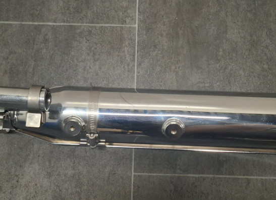 Uitlaat Harley Davidson FLDE Deluxe