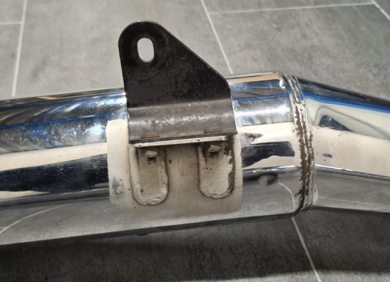 Uitlaat Triumph Trident 900