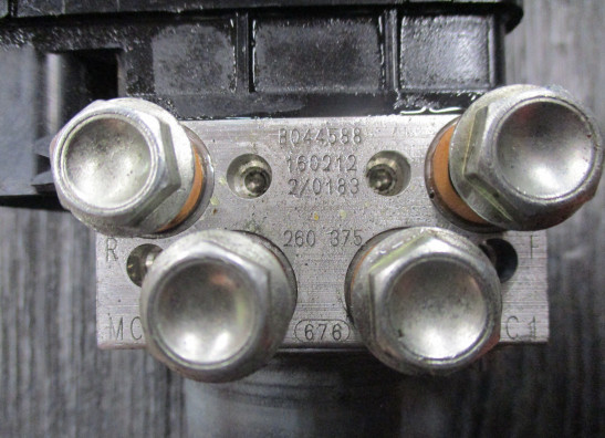 ABS pomp Aprilia Tuono V4