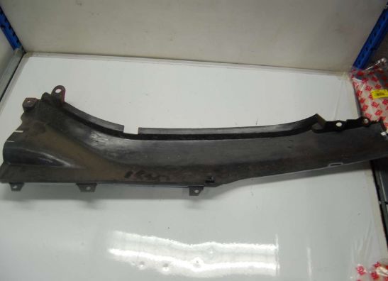 Cowl rear right Suzuki GSX F 750