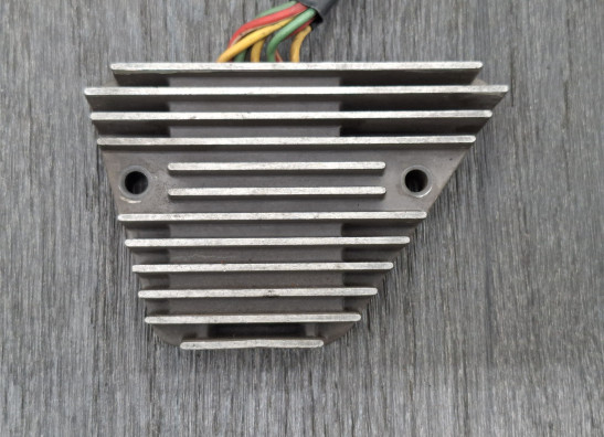 Spanningsregelaar Honda VF 700  750 C Magna