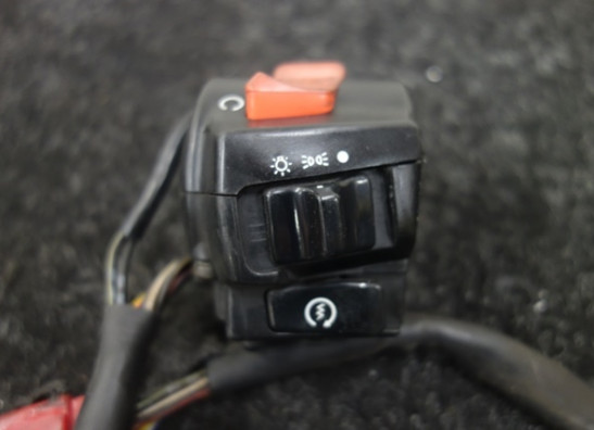 Handlebar switch assy right Honda CBR 1100 XX