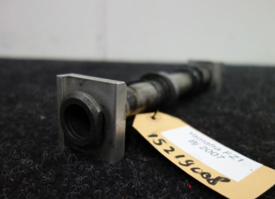 Hinterradachse Yamaha FZ1