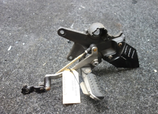 Fussrastetrager vorne links Kawasaki Z 650