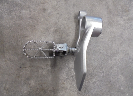 Fussrastetrager vorne links Yamaha Tracer 900 GT