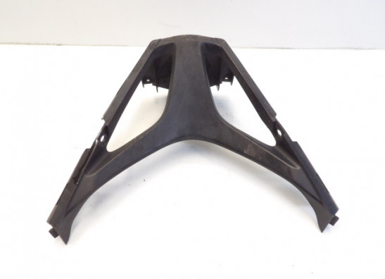 Cowl V shape under Honda CBR 600 F