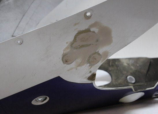 Cowl under Yamaha YZF 750