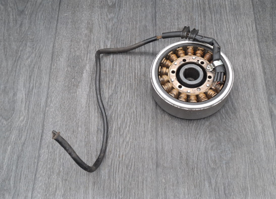 Dynamo Honda VF 750 F