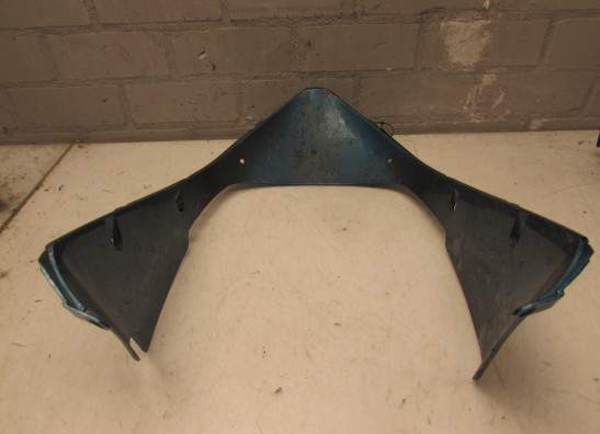 Cowl V shape under Honda VFR 750