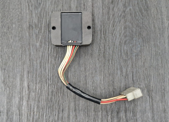 Spanningsregelaar Yamaha YX 600 Radian