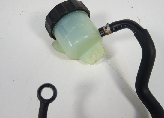 Rempomp achter Yamaha FJR 1300