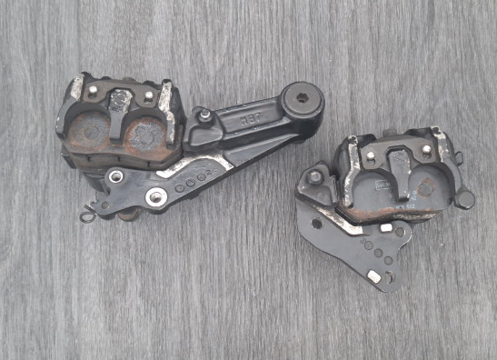 Brake calipers front Honda VF 700  750 S Sabre