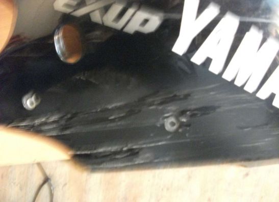 Rechter zijkuip Yamaha FZR 1000