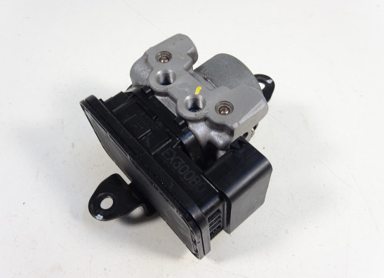 ABS pomp Kawasaki Ninja 300