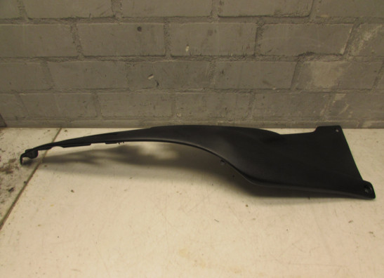 Rechter achterkant Aprilia Pegaso