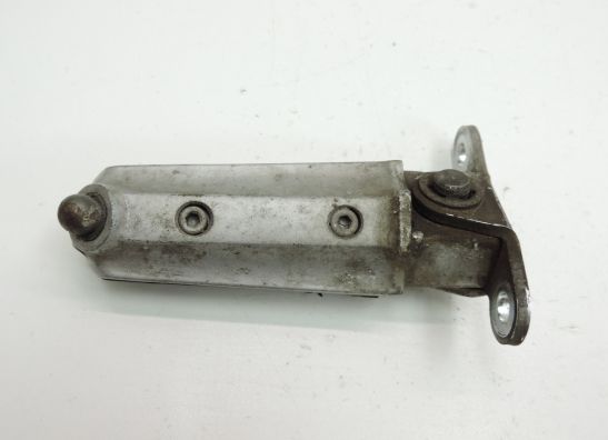 Footrest left Kawasaki GPZ 900