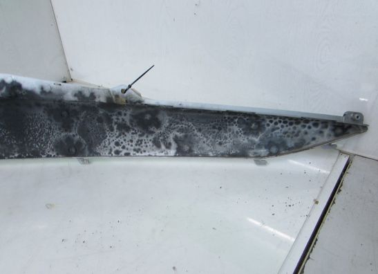 Cowl left rear Suzuki Burgman 400