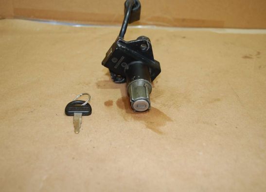 Ignition key Suzuki GSX 550 EF