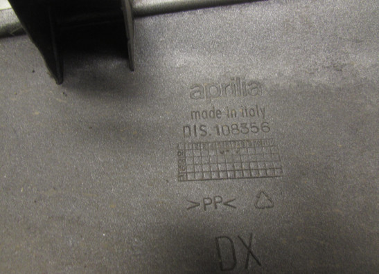 Cowl lower right Aprilia Sportcity 125