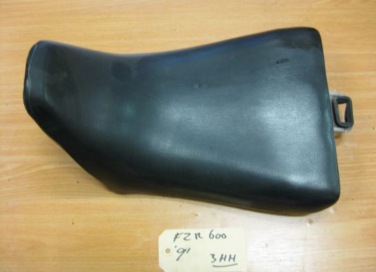 Seat Yamaha FZR 600