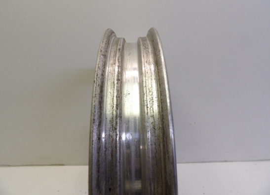 Front Wheel Suzuki GS 550 L