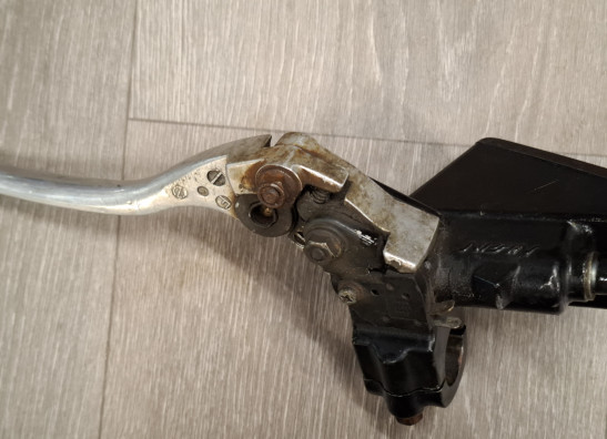 Rempomp Suzuki RF 900