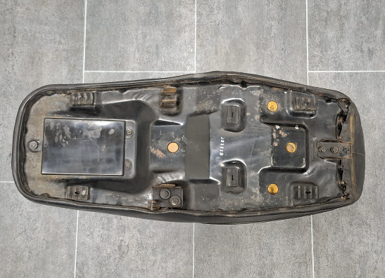 Zadel Kawasaki CSR 305 LTD