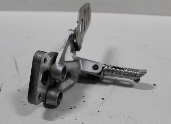 Fussrastetrager vorne links Suzuki GSX R 750