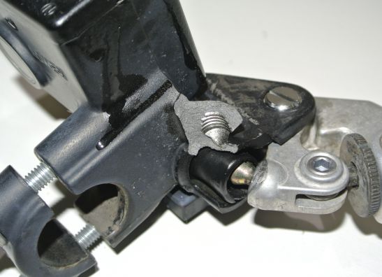 Bremszylinder vorne Honda XL 1000 V Varadero