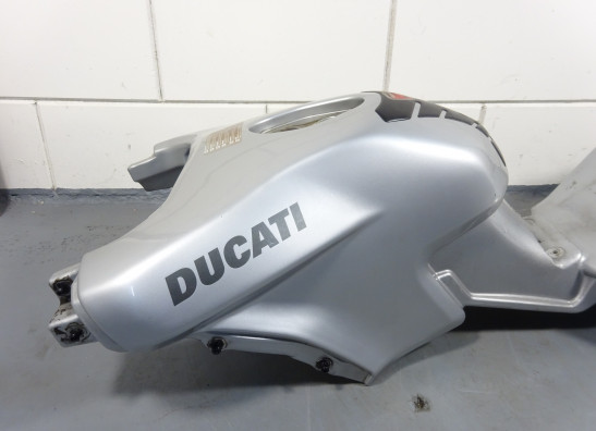 Tank Ducati Multistrada 1000