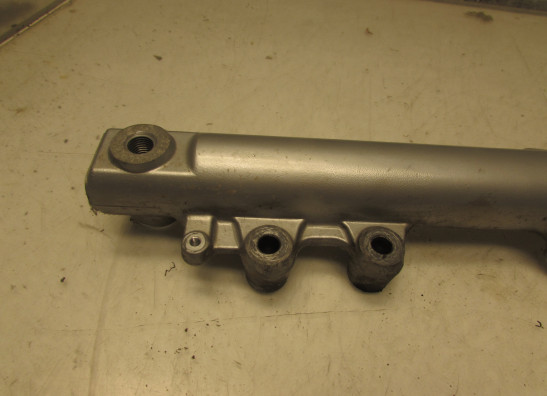 Voorpoot links compleet Suzuki GZ 250 Marauder