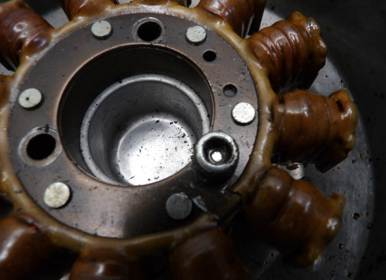 Dynamodeksel Kawasaki LTD 440