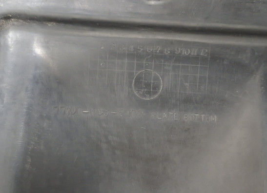 Zadel Honda VF 700  750 S Sabre