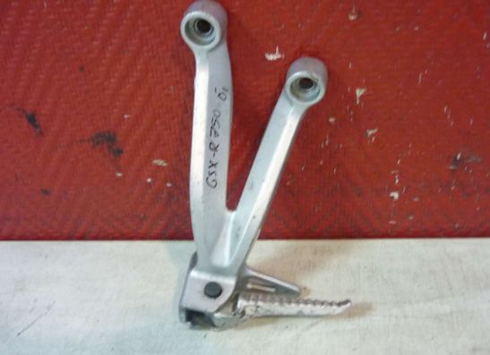 Soziusfussraste links Suzuki GSX R 750