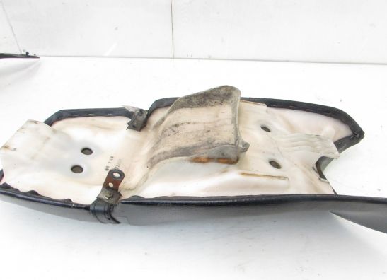 Zadel Honda CBR 600 F