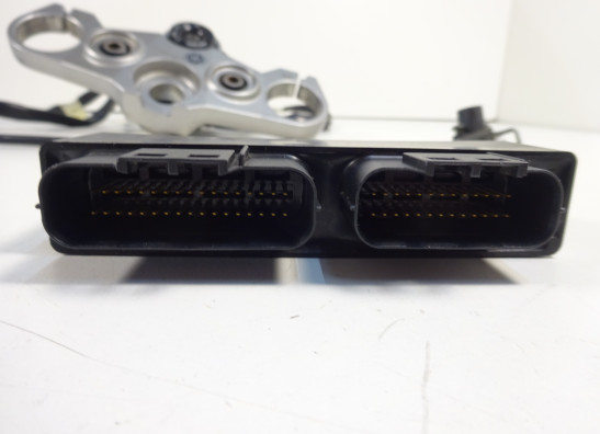 Schlosssatz Yamaha FZ1