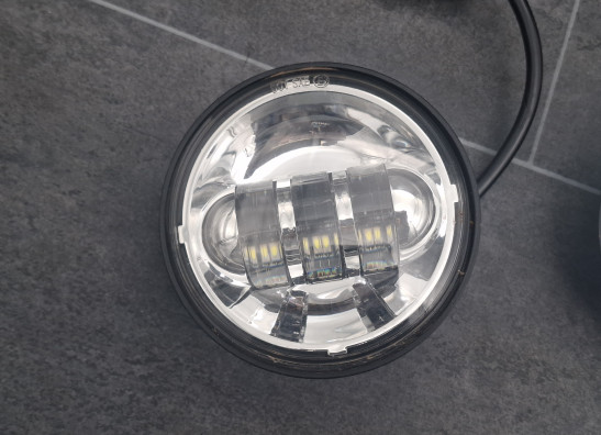 Scheinwerfer Harley Davidson FLD Switchback