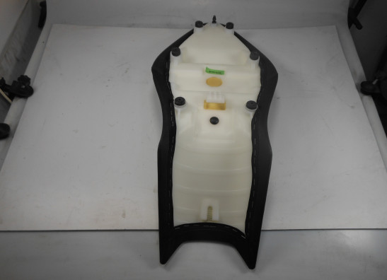 Seat Aprilia Dorsoduro 750