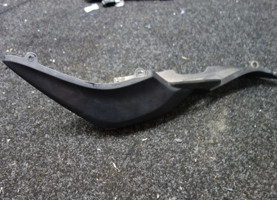 Rechter achterkant MV Agusta 750 Brutale